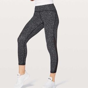 Lululemon Train Times 7/8 pant 25”